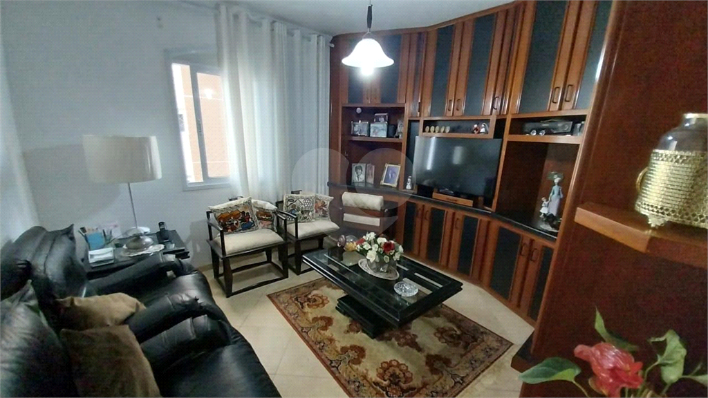 APARTAMENTO em SANTANA