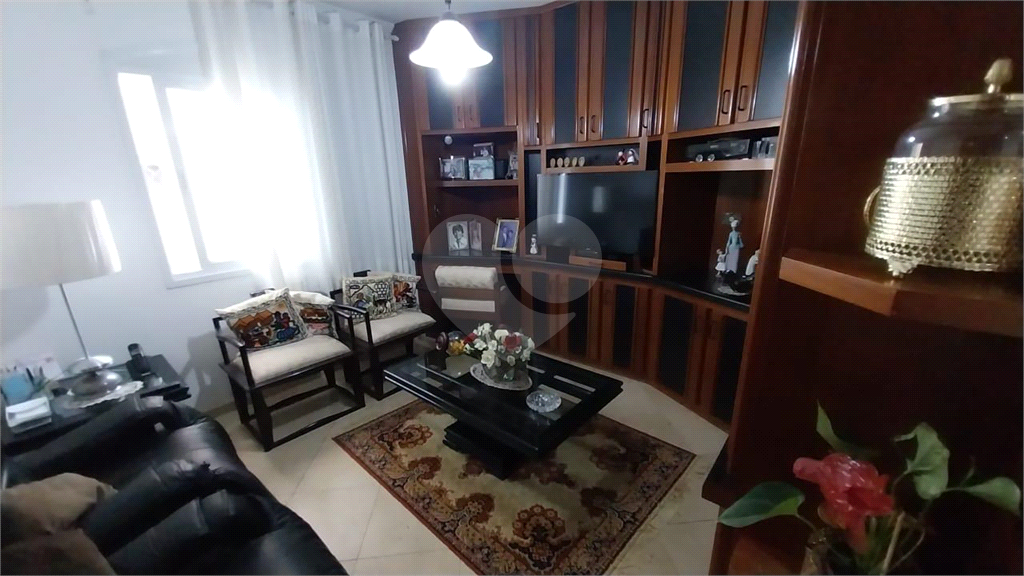 APARTAMENTO em SANTANA