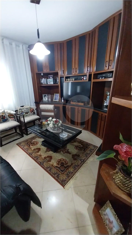 APARTAMENTO em SANTANA