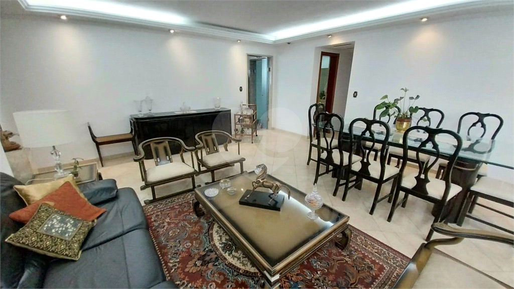 APARTAMENTO em SANTANA