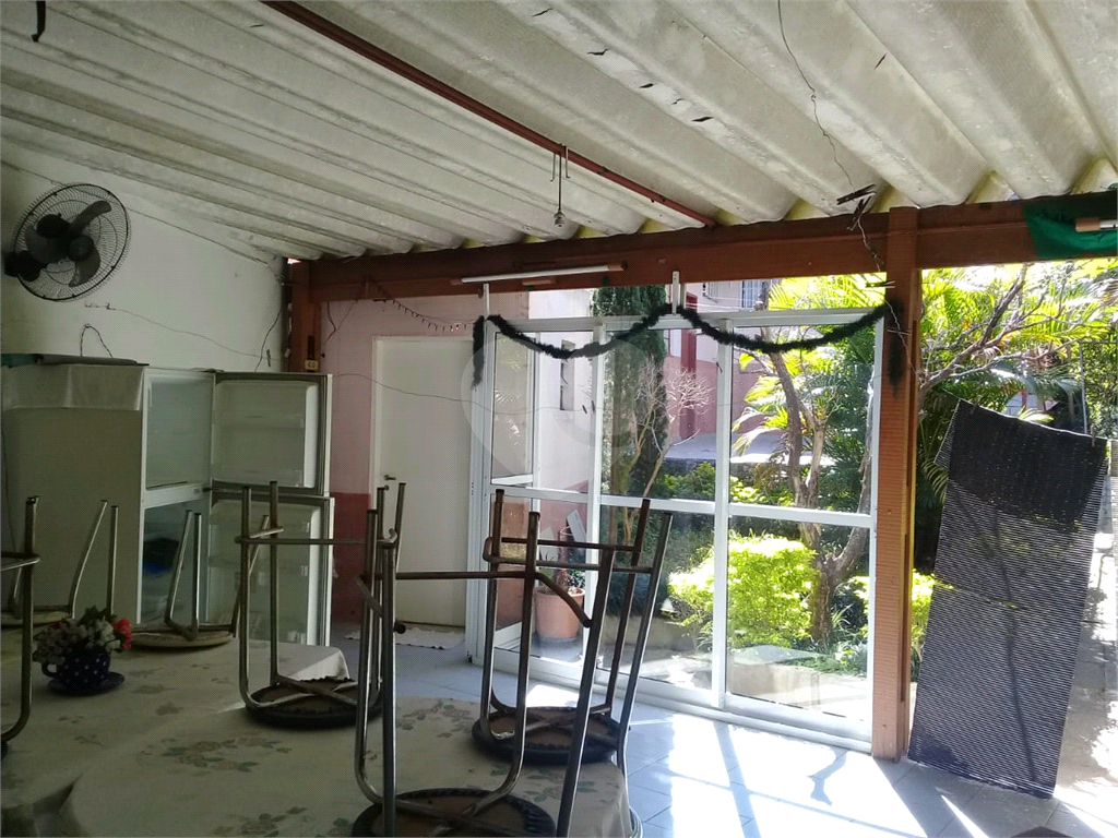 casa terrea- terreno 20 metros de frente x 30 