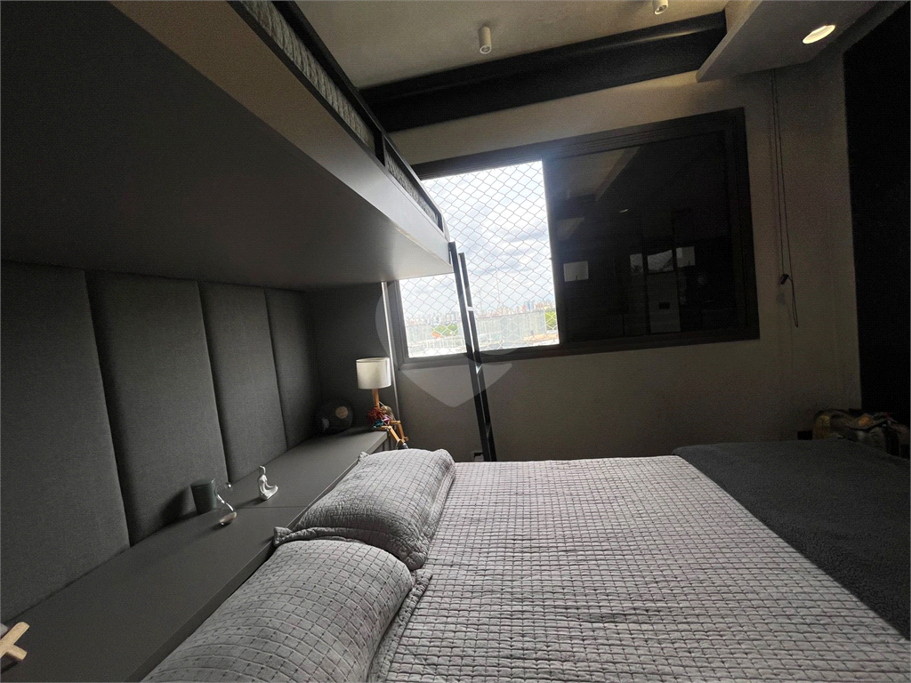 Apartamento Lindo e Reformado na Avenida Bras Leme !