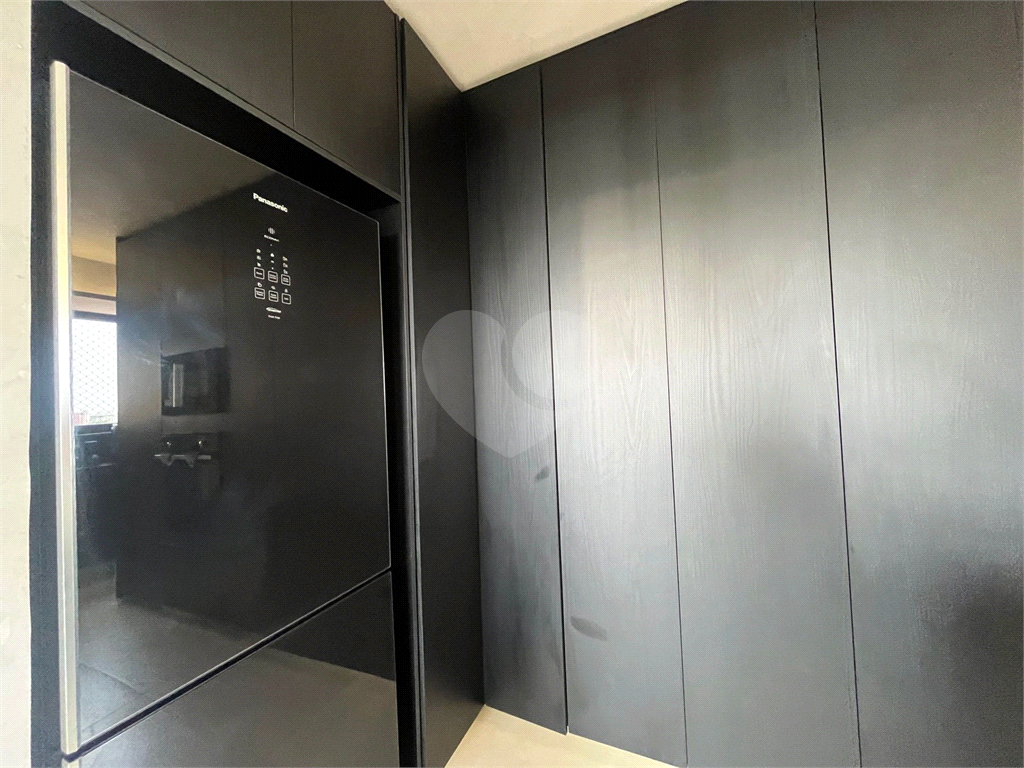 Apartamento Lindo e Reformado na Avenida Bras Leme !