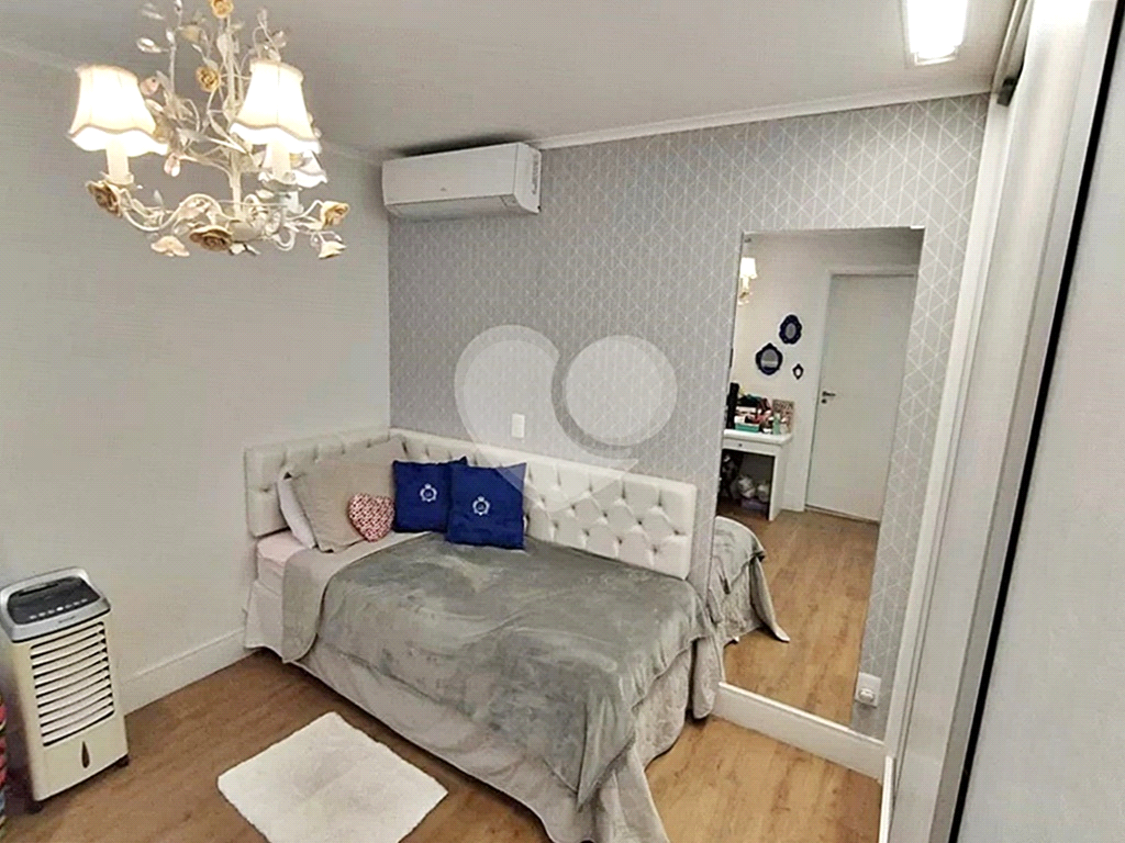 Apartamento à venda com 3 quartos, 206m² - Foto 29