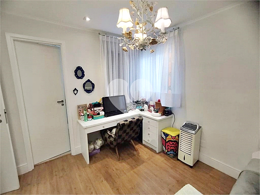 Apartamento à venda com 3 quartos, 206m² - Foto 25