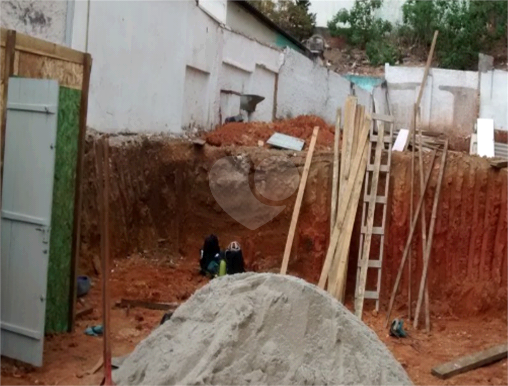 terreno com terraplanagem executada