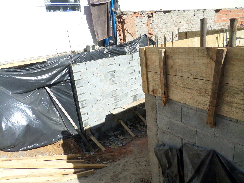 terreno com terraplanagem executada