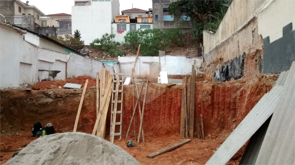 terreno com terraplanagem executada