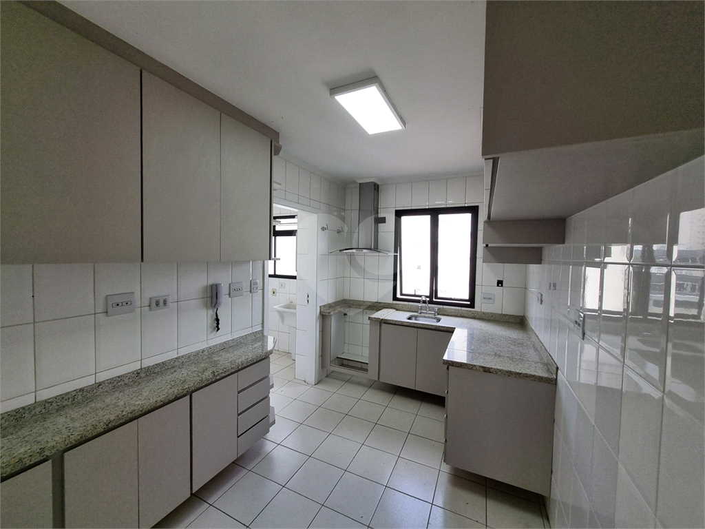 APARTAMENTO em SANTANA