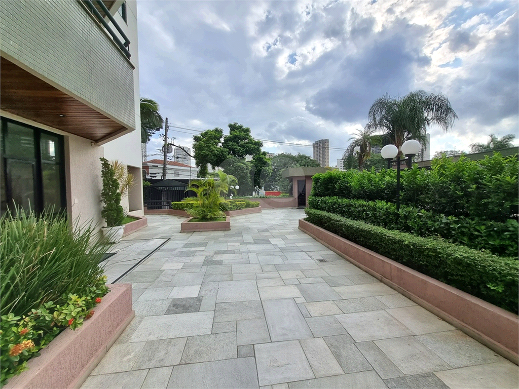 APARTAMENTO em SANTANA