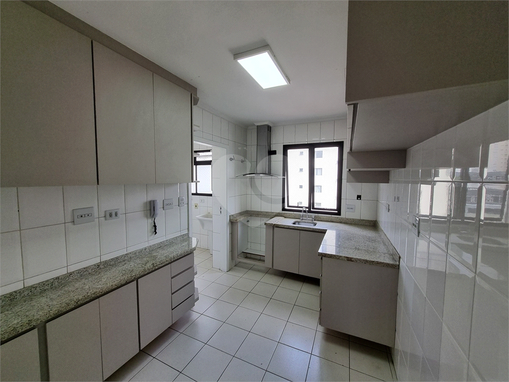 APARTAMENTO em SANTANA
