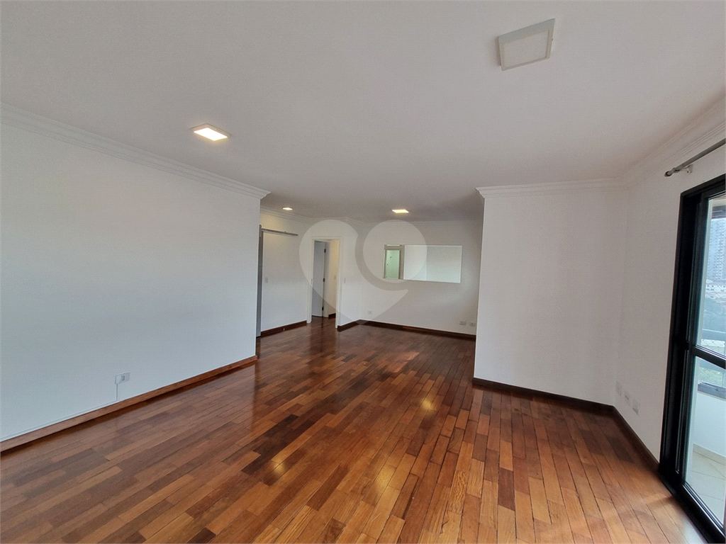 APARTAMENTO em SANTANA