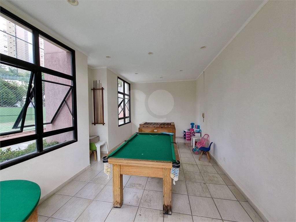 APARTAMENTO em SANTANA