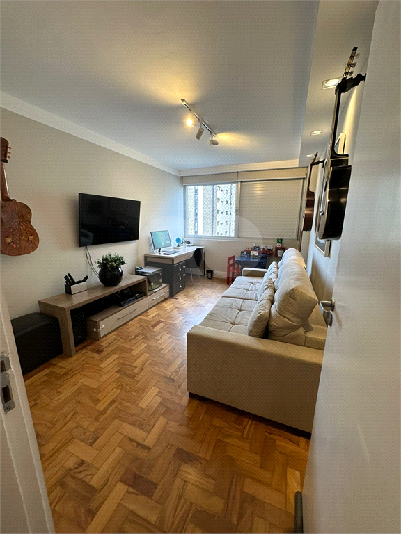 APARTAMENTO em SANTANA