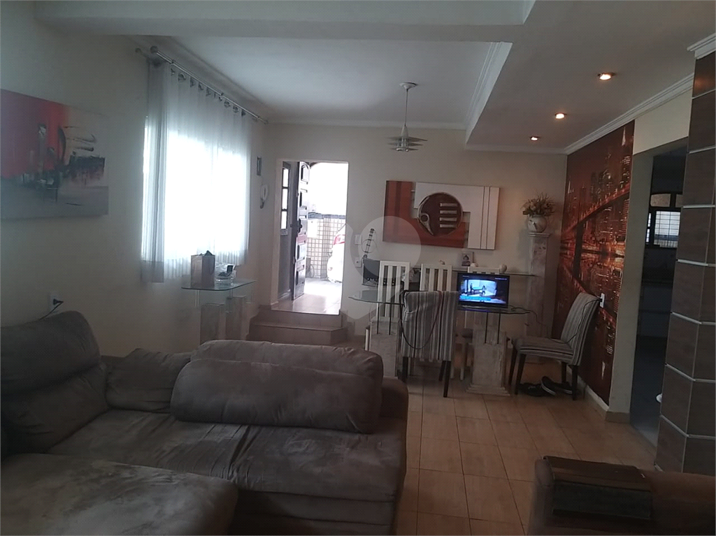 CASA PROXIMO AV. IMIRIM
