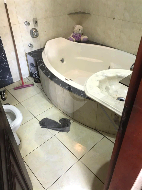 CASA PROXIMO AV. IMIRIM