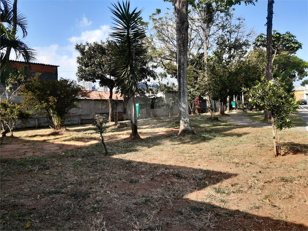 Casa à venda com 4 quartos, 120m² - Foto 9