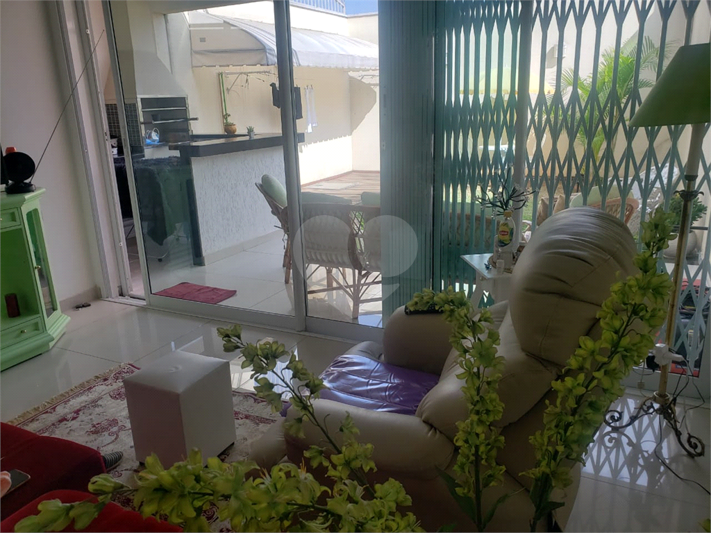 Sobrado Semi Novo na Parada Inglesa