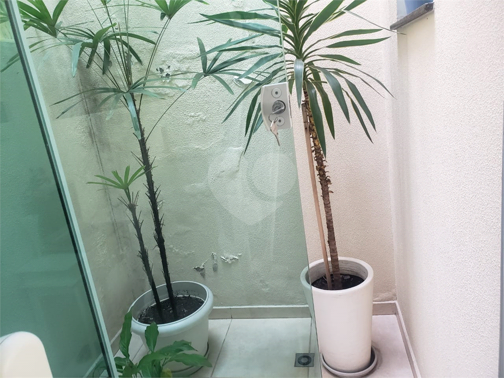 Sobrado Semi Novo na Parada Inglesa