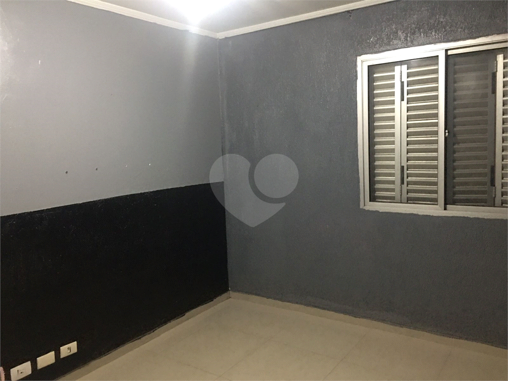 Apartamento à venda com 2 quartos, 70m² - Foto 4