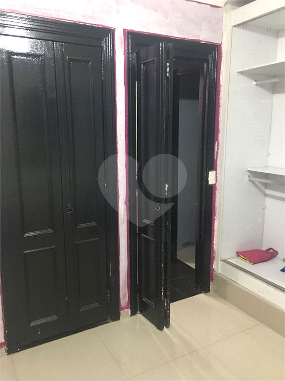 Apartamento à venda com 2 quartos, 70m² - Foto 8