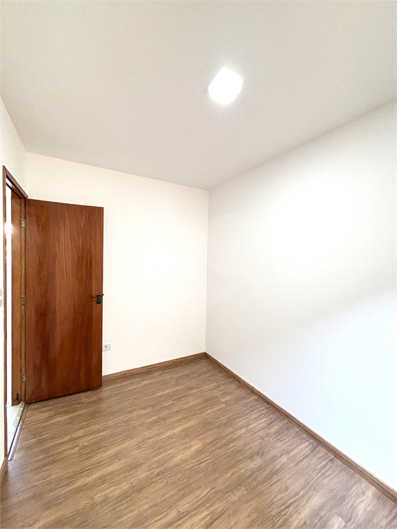 Apartamento na Parada Inglesa com 2 dormitórios