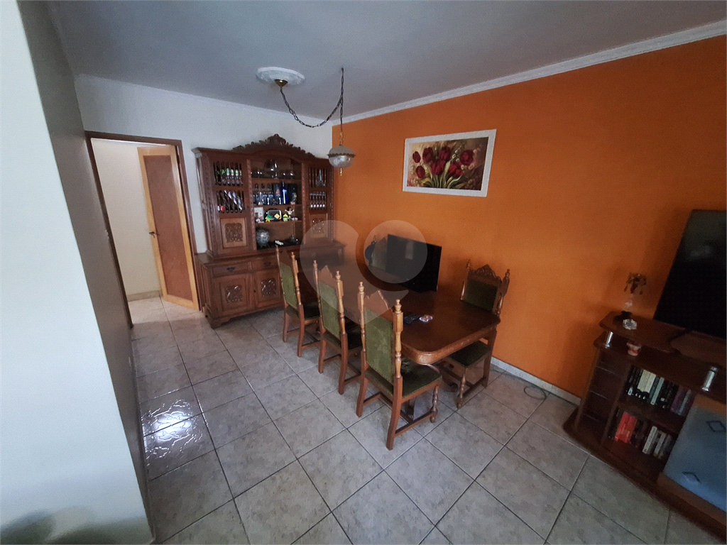 Casa Terrea com 03 dormitorios sendo 01 suite 02 vagas de garagem pronta para morar sem reformas 