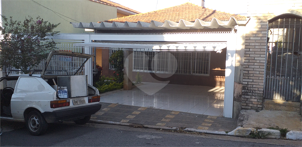 Casa Terrea com 03 dormitorios sendo 01 suite 02 vagas de garagem pronta para morar sem reformas 