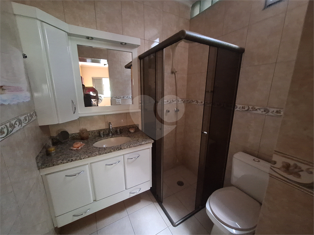 Casa Terrea com 03 dormitorios sendo 01 suite 02 vagas de garagem pronta para morar sem reformas 
