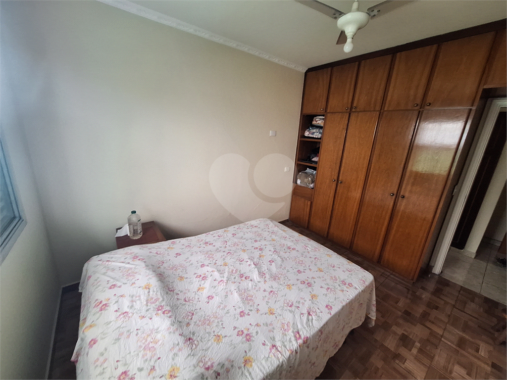Casa Terrea com 03 dormitorios sendo 01 suite 02 vagas de garagem pronta para morar sem reformas 