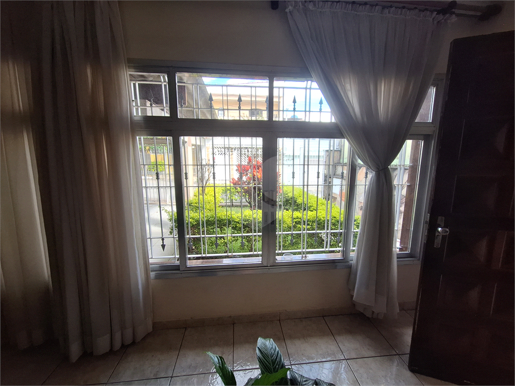 Casa Terrea com 03 dormitorios sendo 01 suite 02 vagas de garagem pronta para morar sem reformas 