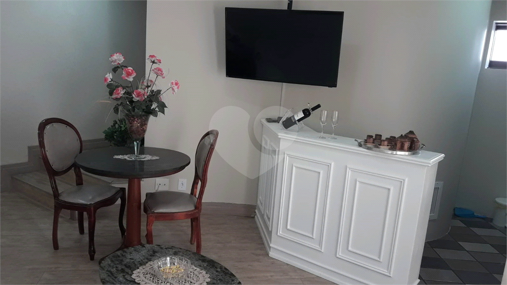 APARTAMENTO em BELA VISTA
