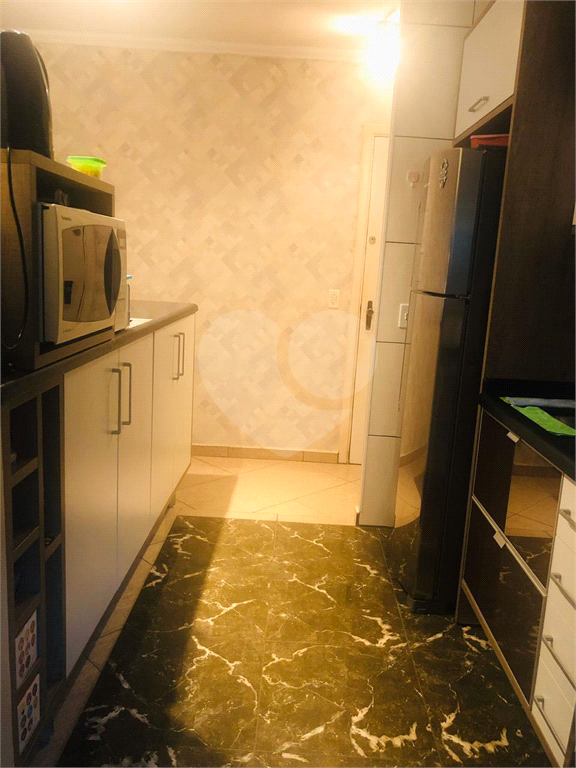 Apartamento no Residencial Bosque Clube Cotia. 