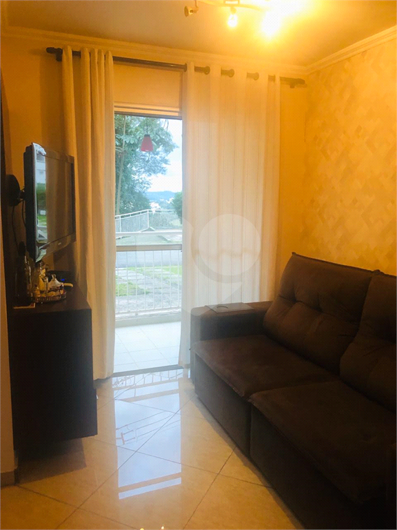 Apartamento no Residencial Bosque Clube Cotia. 