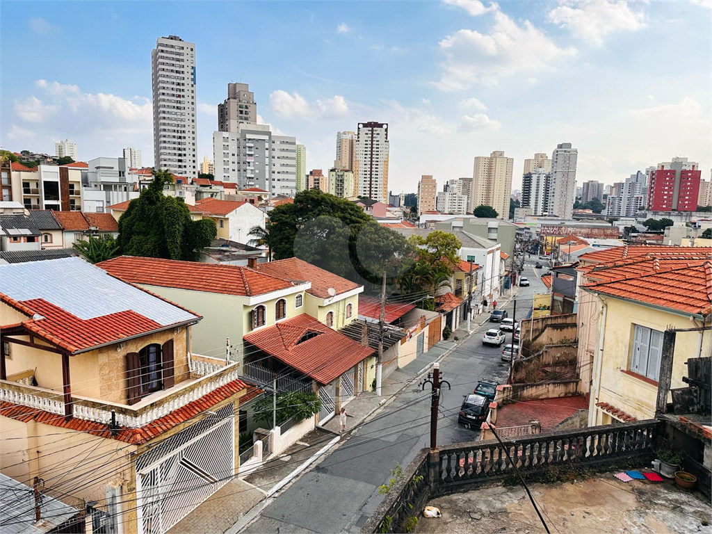 Condomínio na Parada inglesa com 2 dormitórios. 10 minutos a pé para o Metrô