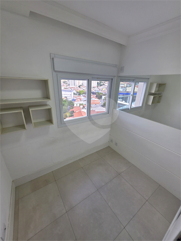 PORTEIRA FECHADA. Apartamento mobiliado e com todos os eletro domésticos e decorado