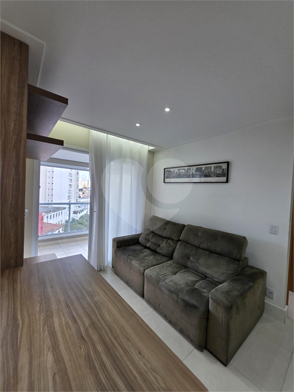 PORTEIRA FECHADA. Apartamento mobiliado e com todos os eletro domésticos e decorado