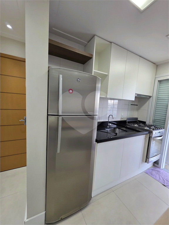 PORTEIRA FECHADA. Apartamento mobiliado e com todos os eletro domésticos e decorado