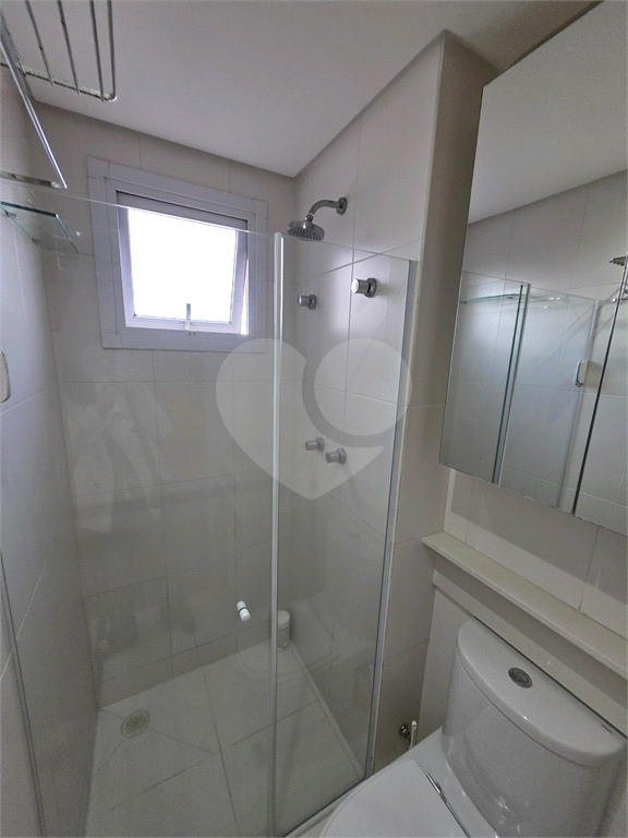 PORTEIRA FECHADA. Apartamento mobiliado e com todos os eletro domésticos e decorado