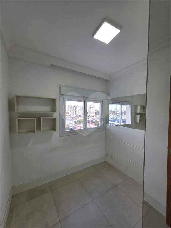PORTEIRA FECHADA. Apartamento mobiliado e com todos os eletro domésticos e decorado