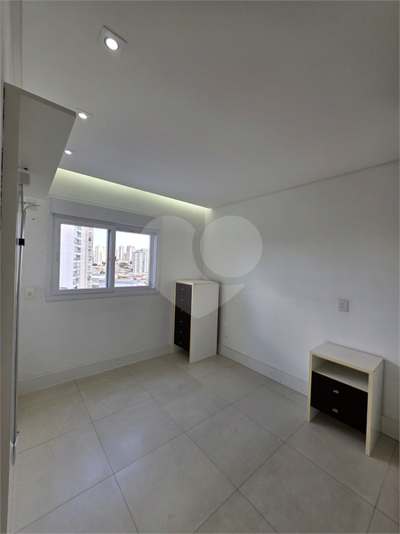 PORTEIRA FECHADA. Apartamento mobiliado e com todos os eletro domésticos e decorado