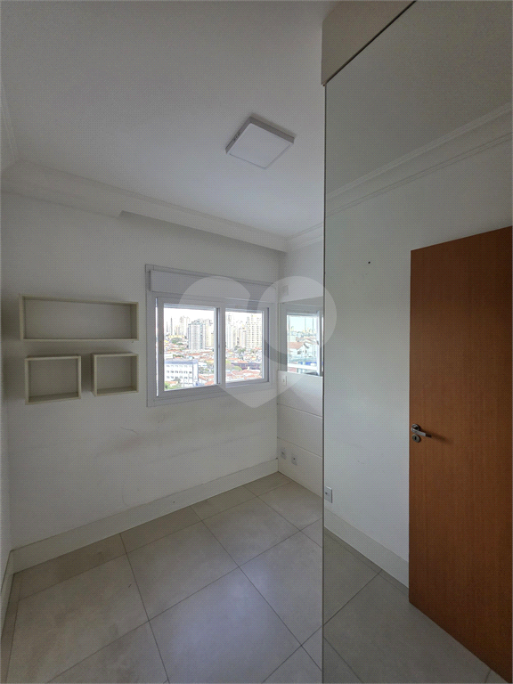 PORTEIRA FECHADA. Apartamento mobiliado e com todos os eletro domésticos e decorado