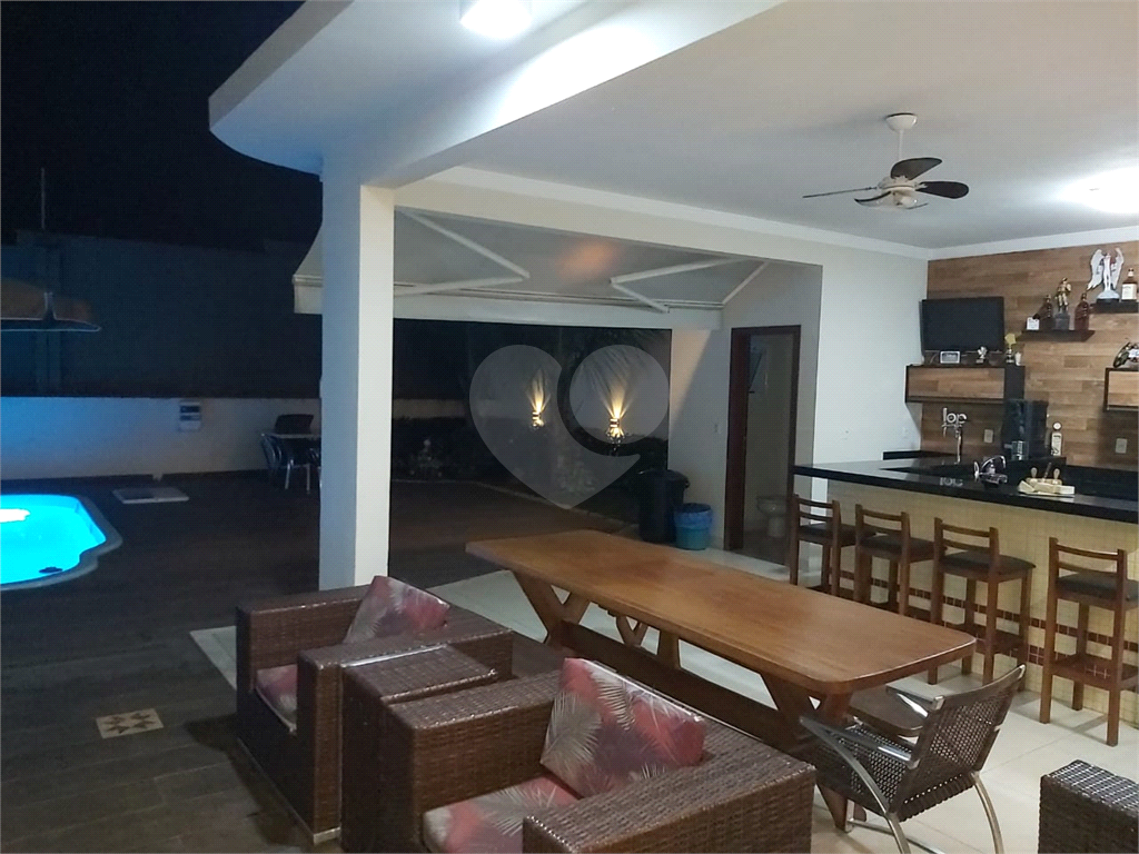 CASA em JARDIM BANDEIRANTES