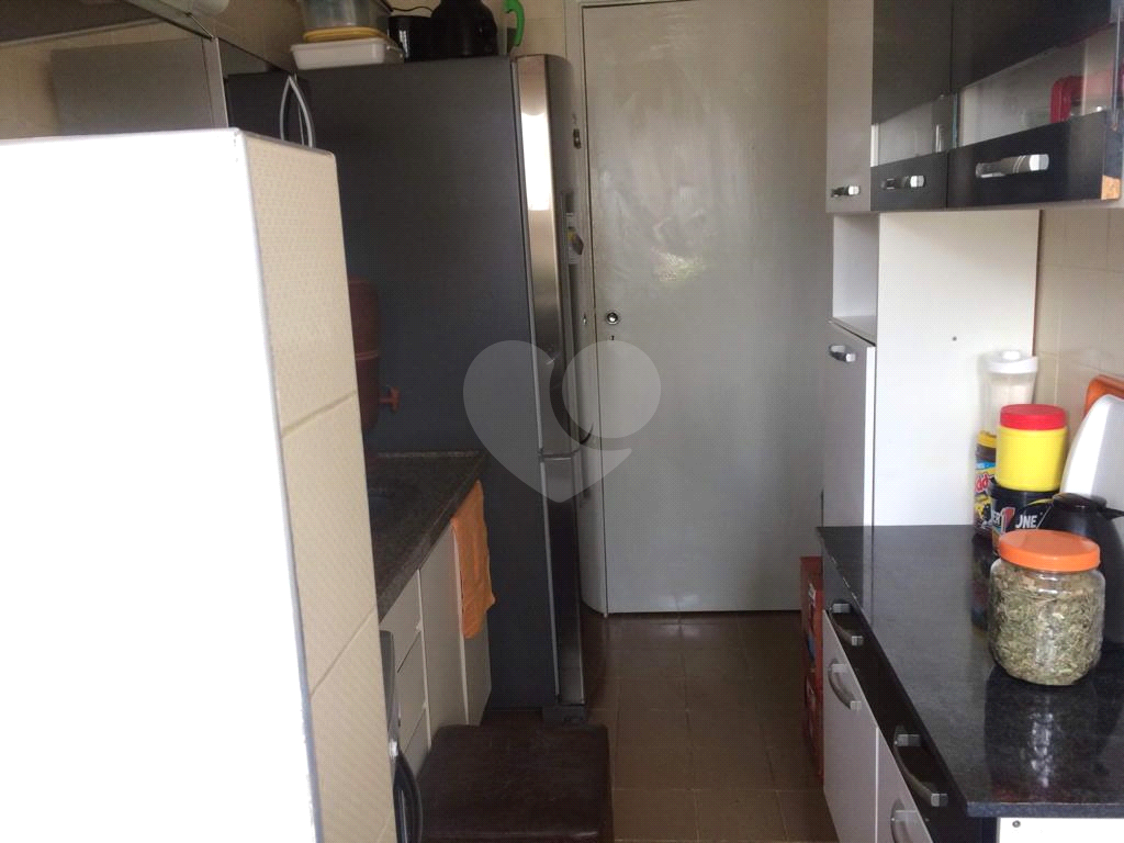 APARTAMENTO em SANTA CECÍLIA