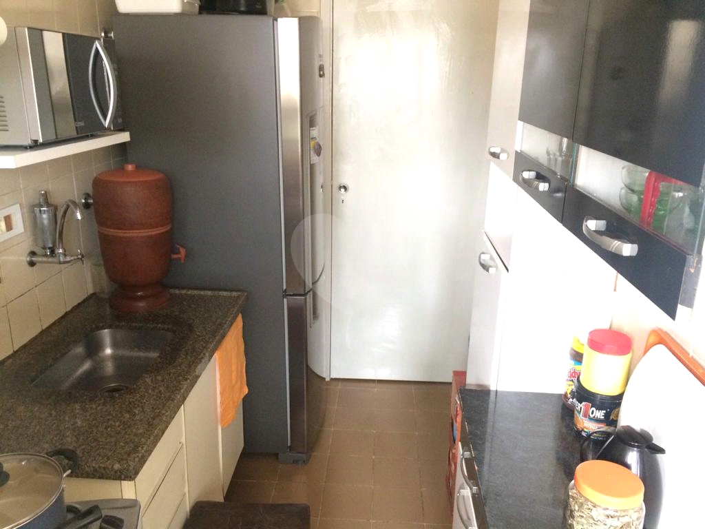 APARTAMENTO em SANTA CECÍLIA
