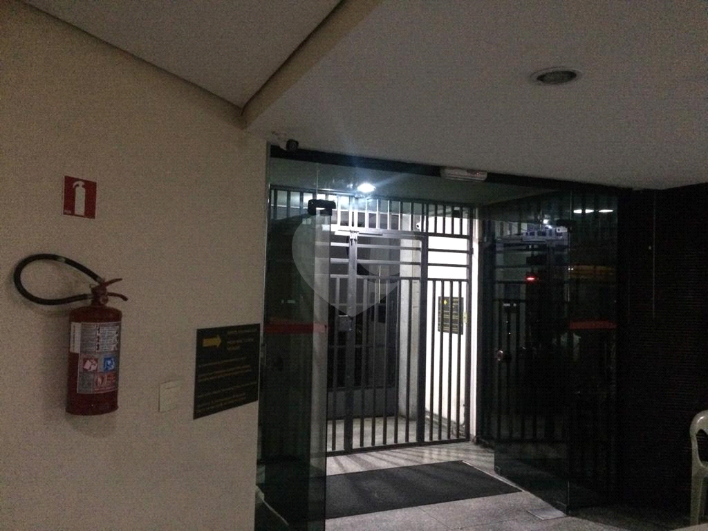 APARTAMENTO em SANTA CECÍLIA