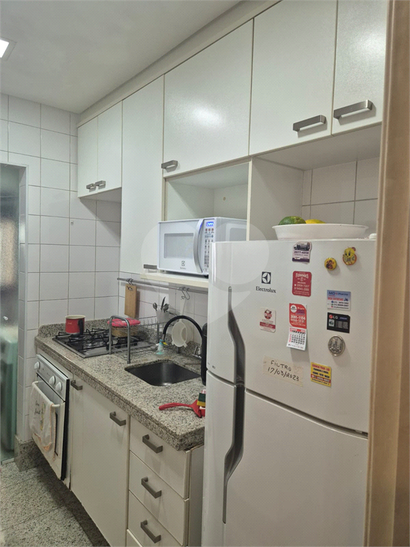 Apartamento à venda com 2 quartos, 52m² - Foto 14