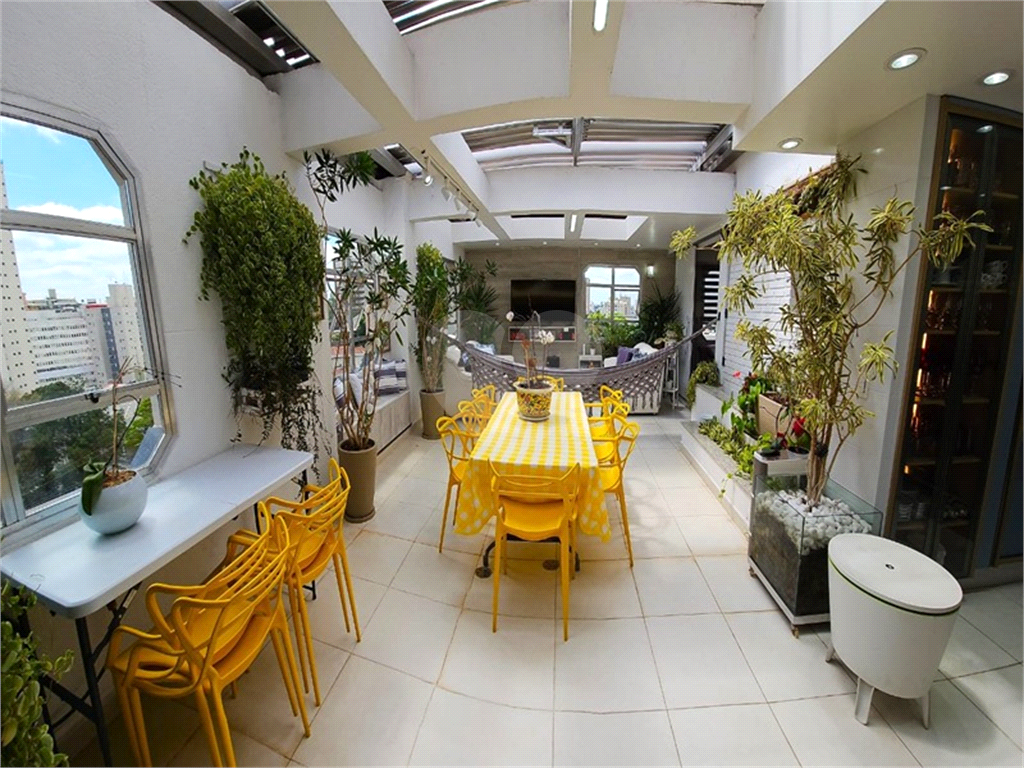 Cobertura à venda com 5 quartos, 350m² - Foto 1