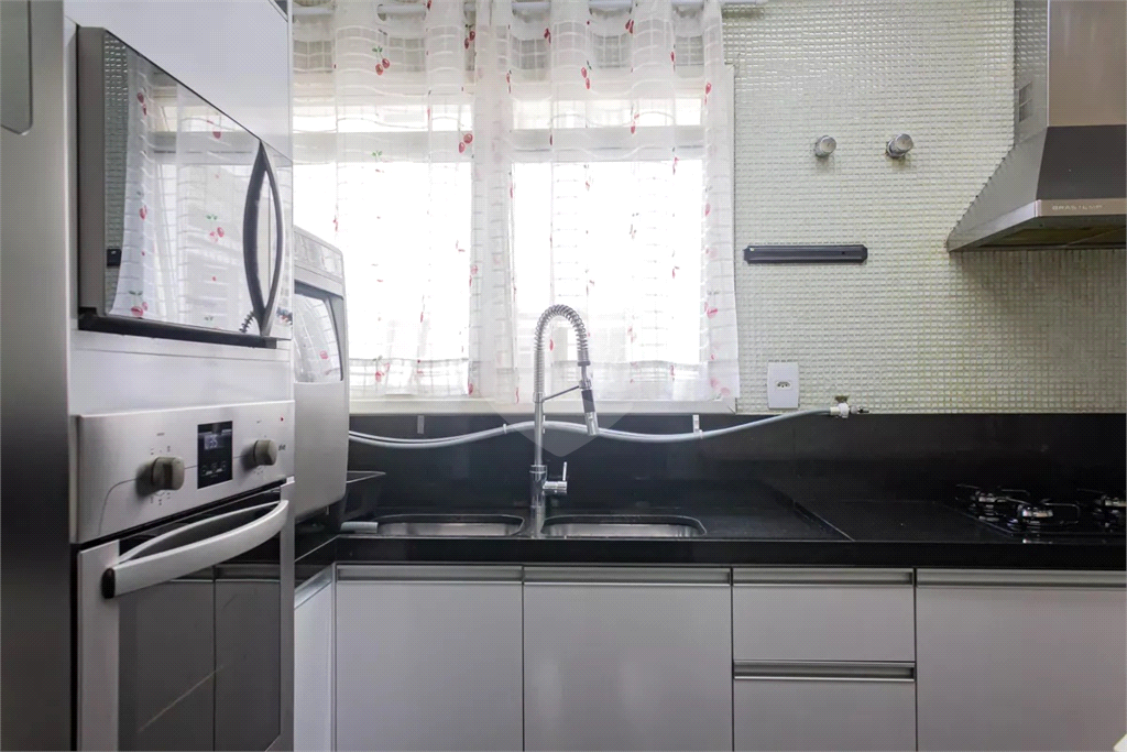 Apartamento com 148m2 Com 3 suítes, 3 vagas , Condominio Clube. 