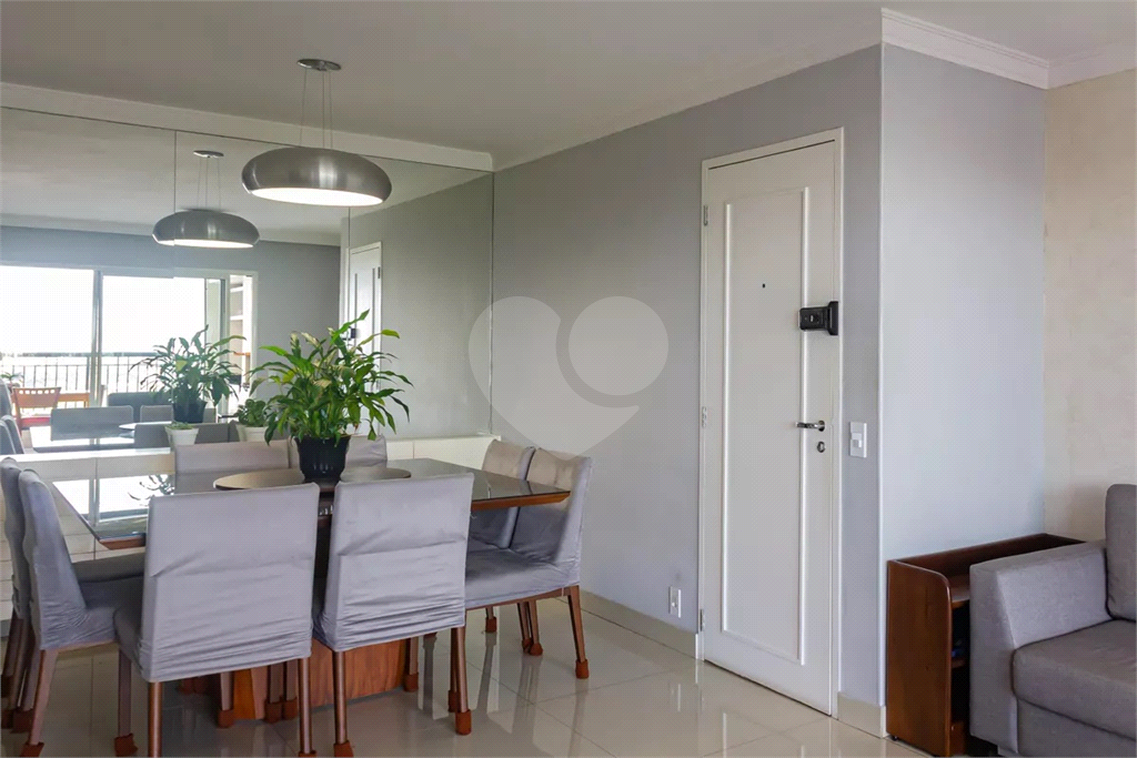 Apartamento com 148m2 Com 3 suítes, 3 vagas , Condominio Clube. 